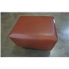 Image 2 : 2 LEATHER OTTOMANS