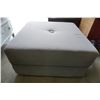 Image 4 : LARGE GREY OTTOMAN