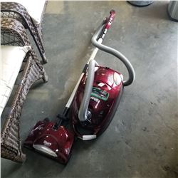 SHARK PROFESSIONAL CANISTER VAC