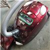 Image 2 : SHARK PROFESSIONAL CANISTER VAC