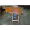 Image 3 : SMALL OAK DROP LEAF TABLE