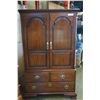 Image 1 : DREXEL 5 DRAWER WARDROBE