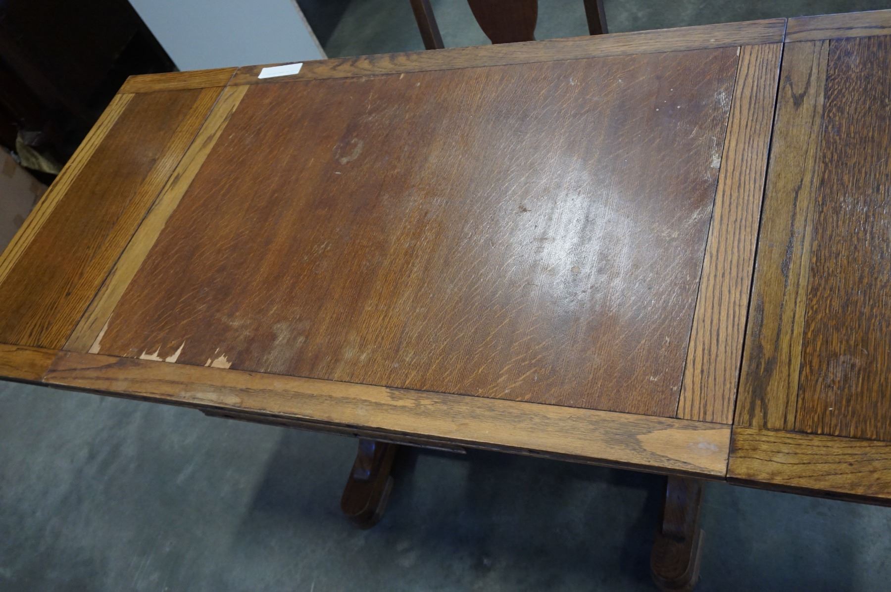 ANTIQUE OAK DRAW LEAF TABLE