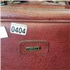 Image 2 : 2 PIECE VINTAGE RED LEATHER SUITCASE AND CARRY BAG