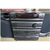Image 2 : SONY COMPACT HI-FI SYSTEM W/ SPEAKERS