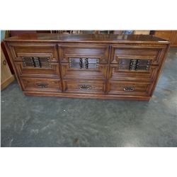 9 DRAWER WALNUT DRESSER W/ 2 DRAWER NIGHT STAND