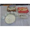 Image 1 : QUEEN ANNE HORS D'OEUVRE TRAY AND DEMI TASSE SET