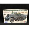 Image 1 : Tamiya Schwerer Zugkraftwagen 18 Tonne (sd.Kfz9) "FAMO" Model Set (Scale 1:35)