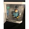 Image 2 : DC Collectibles DC Artists Alley: Penguin by Joe Ledbetter Designer Vinyl Figure