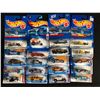 Image 1 : HOT WHEELS TOY CAR LOT (BRAND NEW)