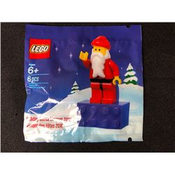 LEGO 2010 HOLIDAY SANTA MAGNET BUILDING TOY (6 PIECES)