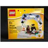 Image 1 : LEGO Classic Minifigure Graduation Set 850935