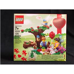 LEGO 40236 Valentine's Day Picnic Seasonal Set