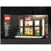 Image 1 : Lego 3300003 Exclusive Brand Retail Store Grand Opening Limited Promo Set