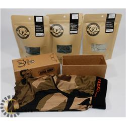 FLAT OF 4 NEW DESIGNER MENS UNDERWEAR SZ SMALL