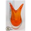 Image 1 : VINTAGE ORANGE VASE.