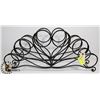 Image 1 : 6 BOTTLE WINE RACK.