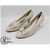 Image 1 : MARIE CLAIRE CREME SZ 8.5