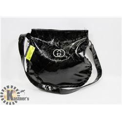 REPLICA GUCCI PURSE WITH CHAIN ACCENT