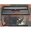 Image 1 : 10 GAL FISH TANK WITH HEATER AND FILTER