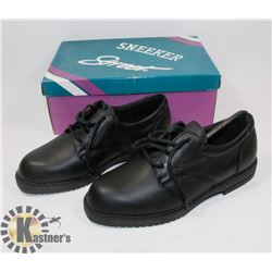 SNEEKER BLACK SZ 3