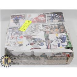 LOT OF ASSORTED HOCKEY CARDS INCLUDING PARKHURST