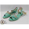 Image 1 : CLARKS MINT SZ 9