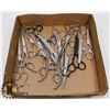 Image 1 : FLAT OF HAIRDRESSING SCISSORS