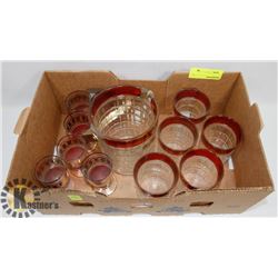 VINTAGE MADE IN ITALY GLASS SET