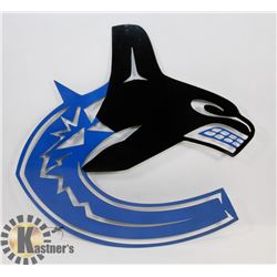 18" CANUCK METAL ART.