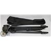 Image 1 : CAMERA TRIPOD EXTENDABLE LEVELLING