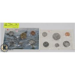 LOT OF 2 UNCIRCULATED COIN SETS 1975, 1988