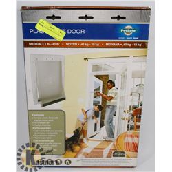 PLASTIC PET DOOR MED 1LB-40LB