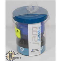 SMALL IHOME BLUETOOTH SPEAKER.