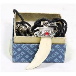 TOOTH PENDANT