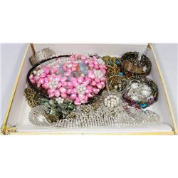 CIGAR BOX OF ASSORTED COSTUME JEWELLERY