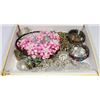 Image 1 : CIGAR BOX OF ASSORTED COSTUME JEWELLERY