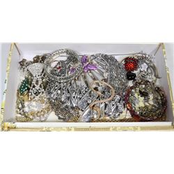 CIGAR BOX OF ASSORTED COSTUME JEWELLERY