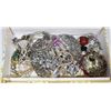 Image 1 : CIGAR BOX OF ASSORTED COSTUME JEWELLERY