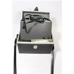 VINTAGE POLAROID CAMERA IN HARDCASE WITH ALL
