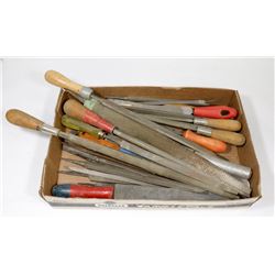 FLAT OF 10 ASSORTED CHISELS & FILES.