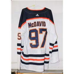 MCDAVID #97 OILERS WHITE JERSEY SIZE 56.