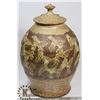 Image 1 : VASE/URN WITH LID