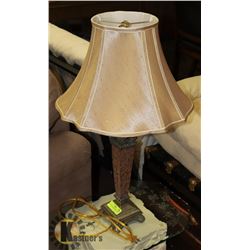 28" TABLE LAMP WITH GOLD BASE