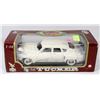 Image 1 : ROAD LEGENDS 1948 TUCKER 1:18 SCALE DIE CAST