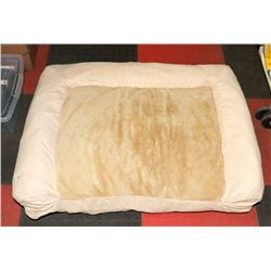 BEIGE MEDIUM SIZE DOG BED