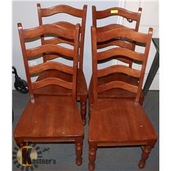 LOT OF 4 OAK CHAIRS