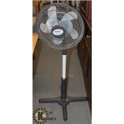 HOLMES 2 COOL STANDUP FAN