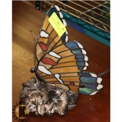 STAINED GLASS BUTTERFLY LAMP