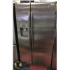 Image 1 : GE STAINLESS STEEL FRENCH DOOR FRIDGE WITH WATER &